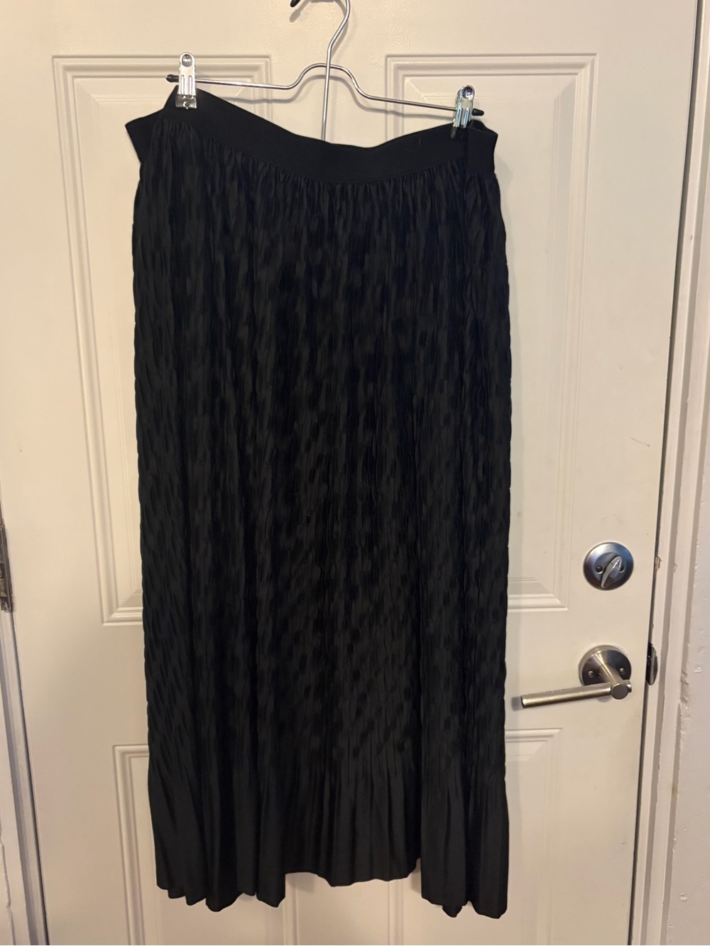 Torrid Black Midi Pleated Skirt size 3 NWT - Picture 3 of 4